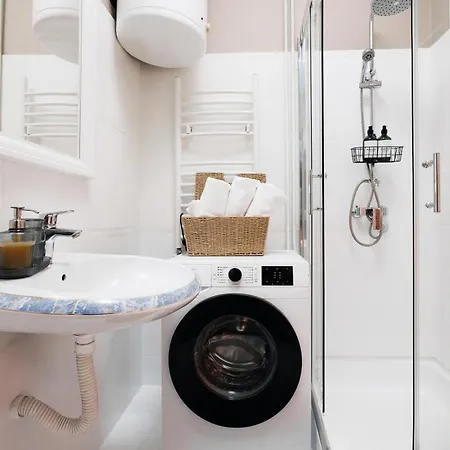 Inspiration Source Old Town Renovated Apartment *